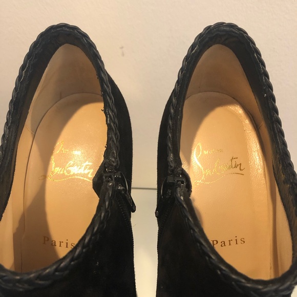 Christian Louboutin - Picture 3 of 6